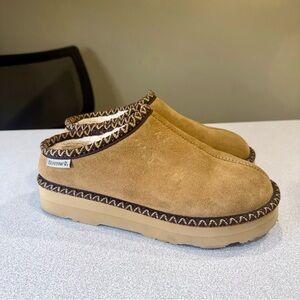 BEARPAW Martis Deco II Leather Slipper Iced Coffee Tan Brown Women’s Size 8